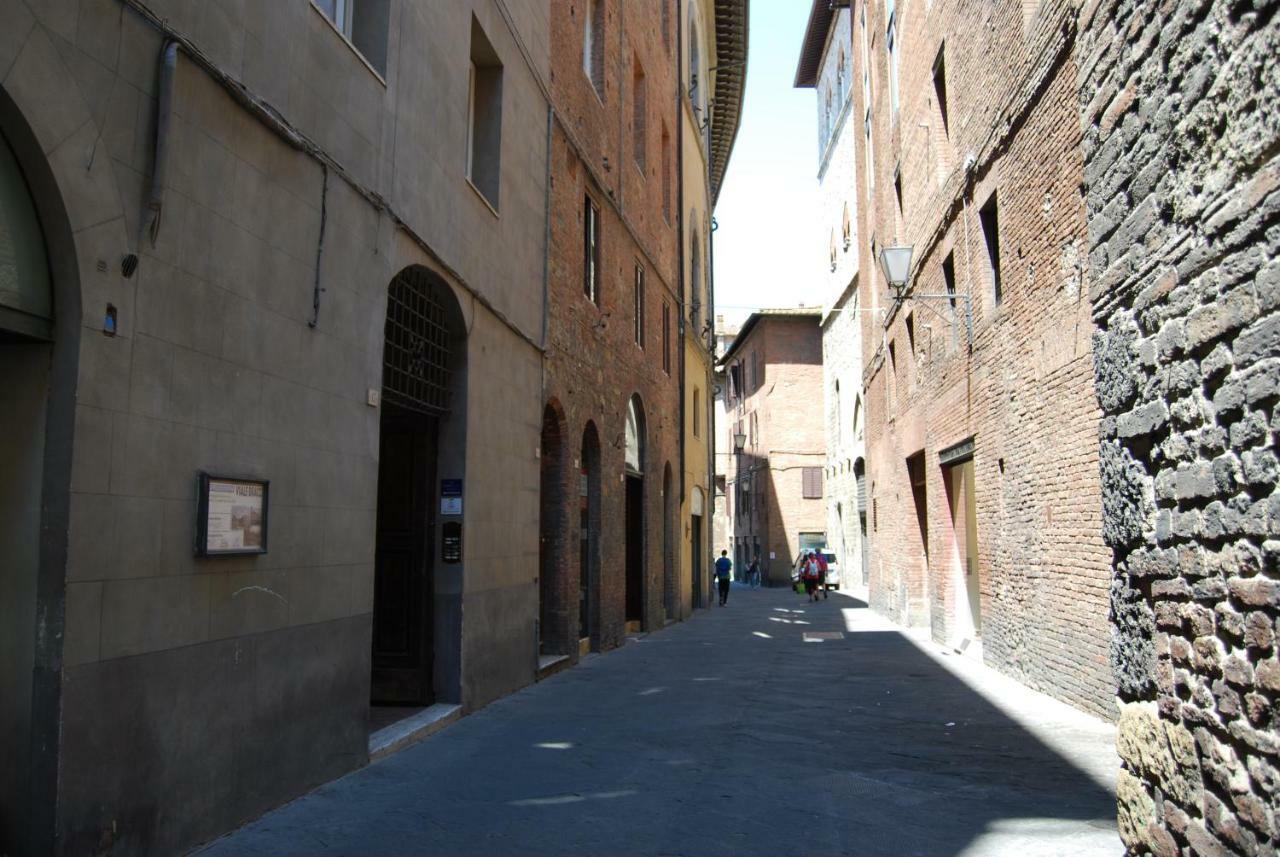 Antica Dimora Del Buongoverno Hotel Siena Eksteriør billede