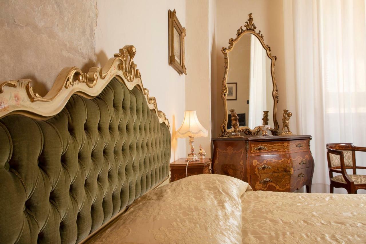 Antica Dimora Del Buongoverno Hotel Siena Eksteriør billede