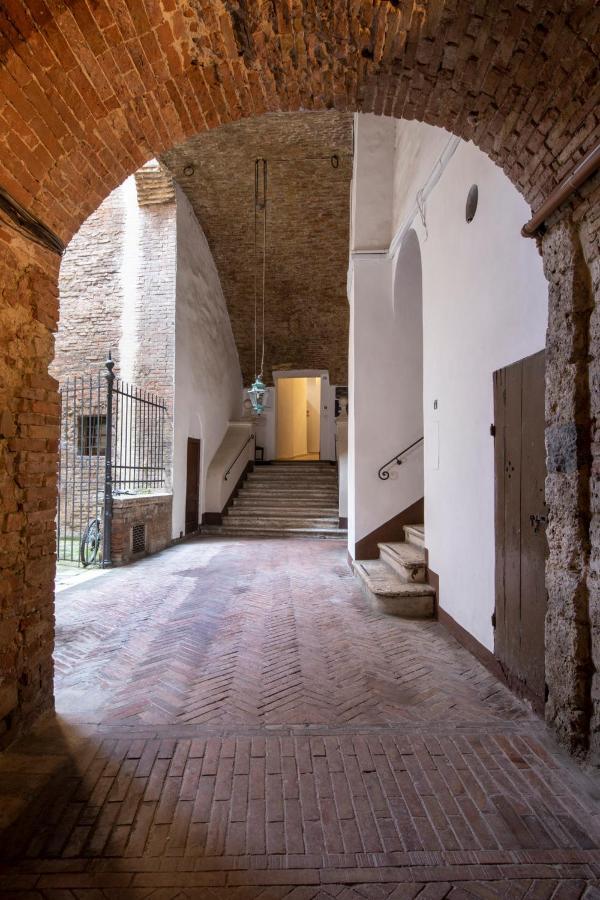 Antica Dimora Del Buongoverno Hotel Siena Eksteriør billede